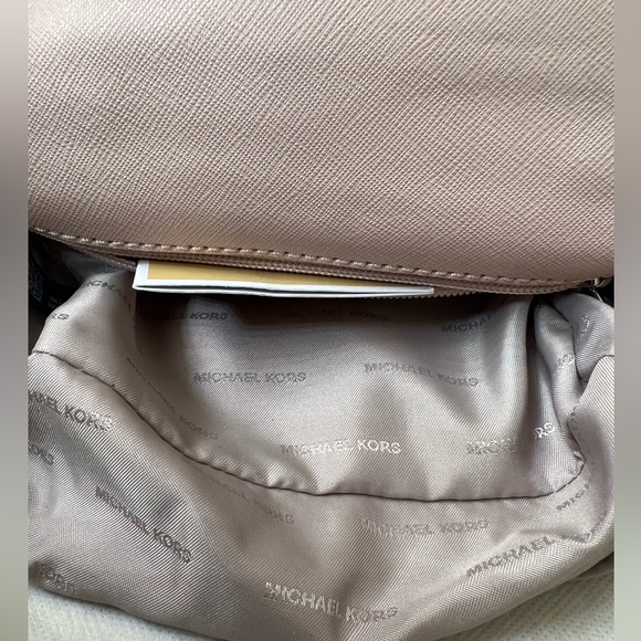 Michael Kors Embellishments Crossbody NWOT - Picture 5 of 16